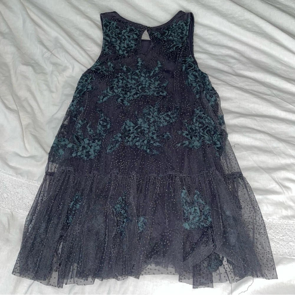 Anthropologie SMALL Neomia Applique Lace Tunic Top blue beaded - Picture 5 of 9